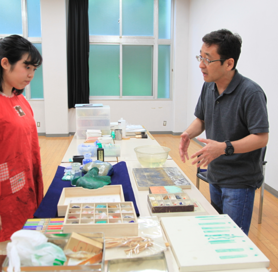 表現研究（実技講座）での日本画制作