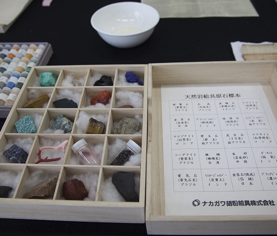 「芸術基礎・制作」日本画制作課題